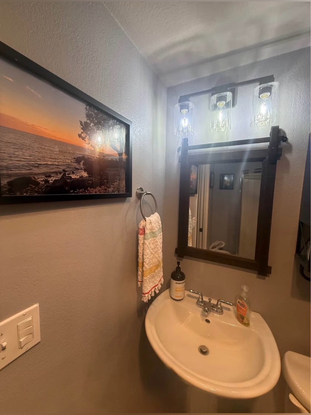 Rustic Farmhouse Barn Door Mirror 22x30 Cedar Wood Frame Bathroom Vanity - Picture 7 of 10